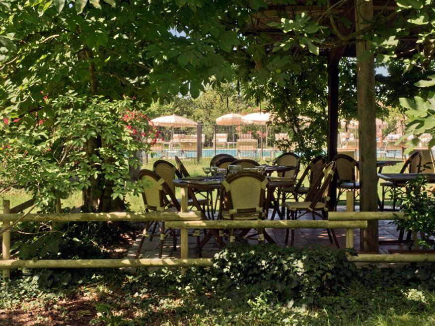 Hotel-Restaurant Le Moulin De La Camandoule Fayence Exterior foto