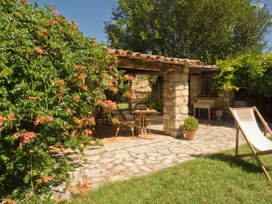 Hotel-Restaurant Le Moulin De La Camandoule Fayence Exterior foto