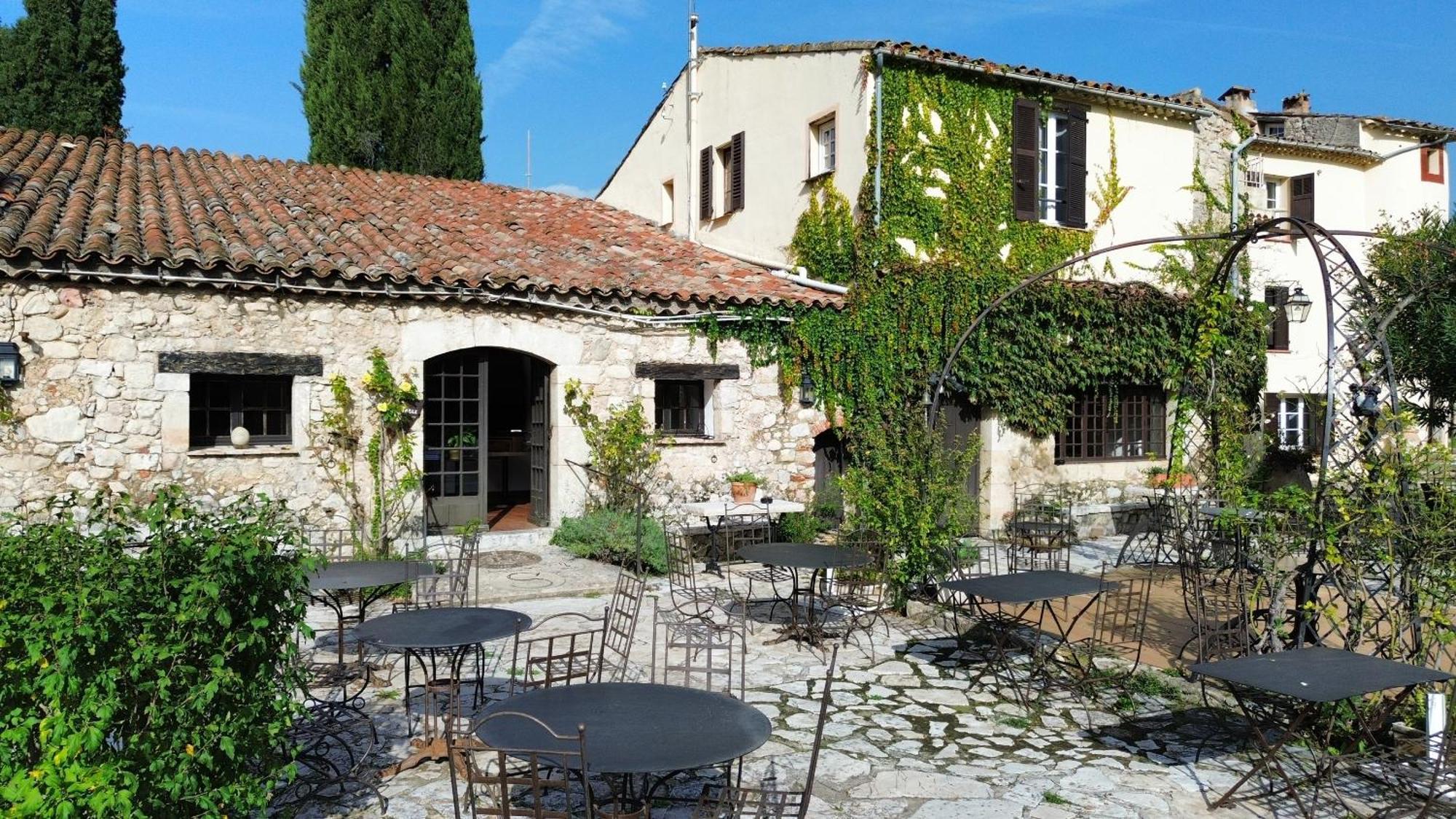 Hotel-Restaurant Le Moulin De La Camandoule Fayence Exterior foto