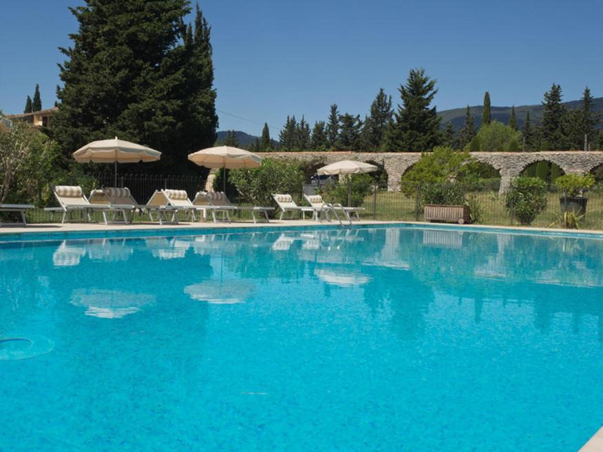Hotel-Restaurant Le Moulin De La Camandoule Fayence Exterior foto